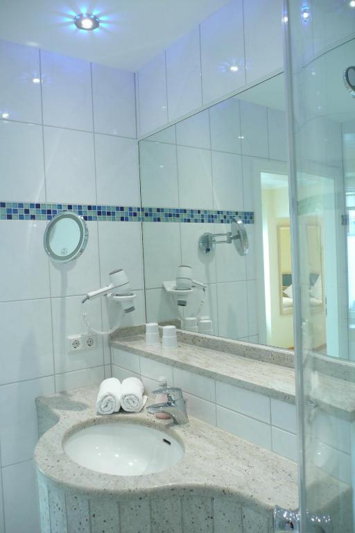 Seehotel Neue Liebe Cuxhaven Room photo